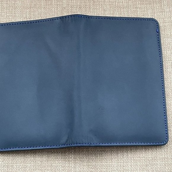 Handmade Passport Holder Genuine Leather Blue BiFold Card Holder Travel Wallet - Picture 7 of 10